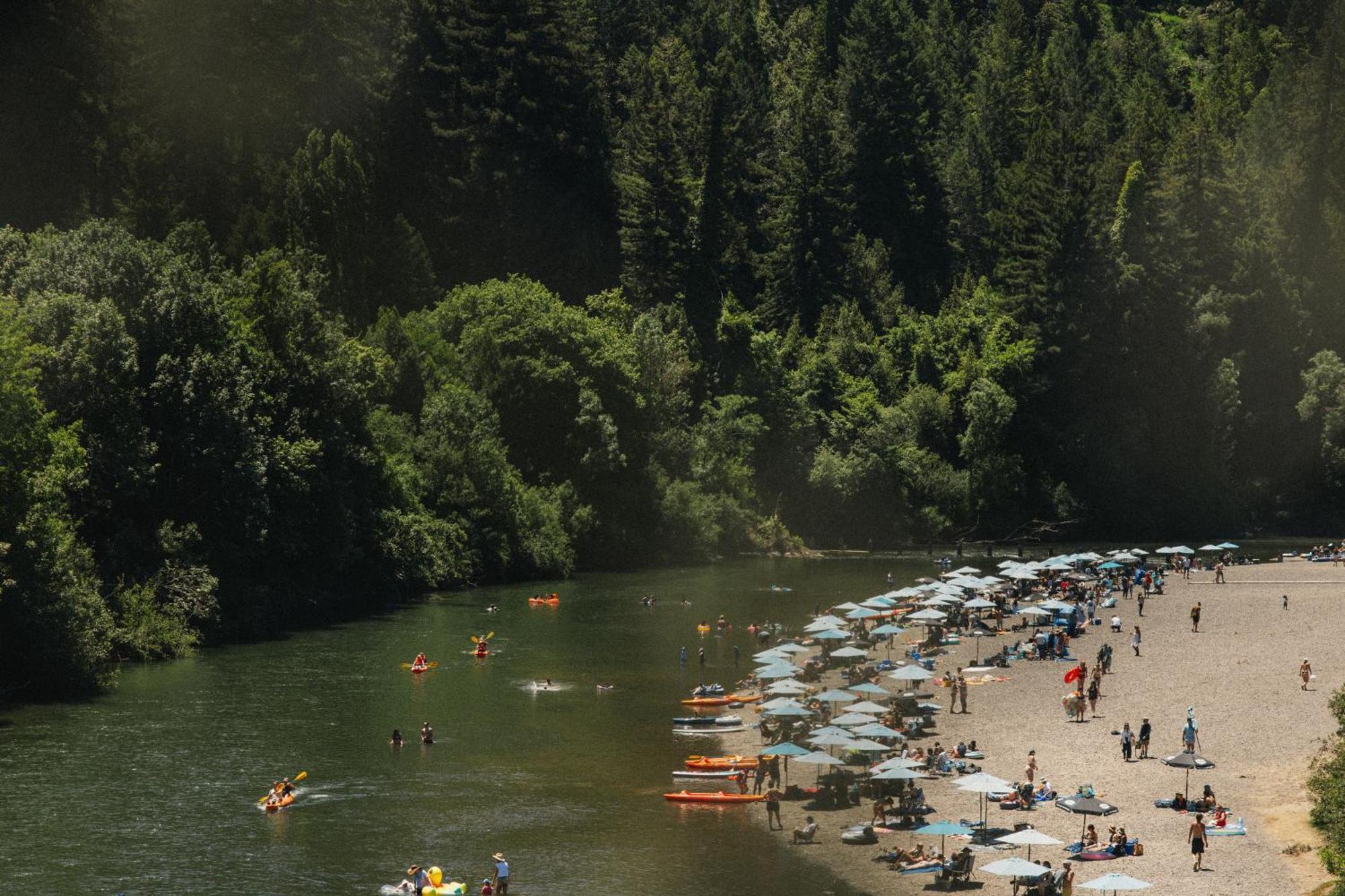 Johnson'S Beach Cabins And Campground Ґернвілл Екстер'єр фото