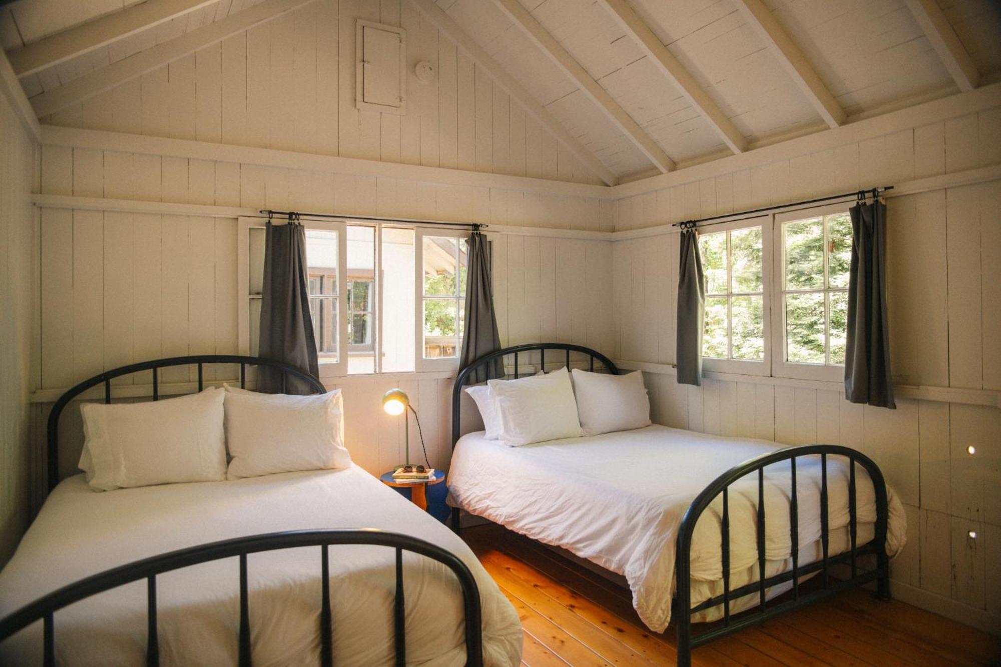 Johnson'S Beach Cabins And Campground Ґернвілл Екстер'єр фото