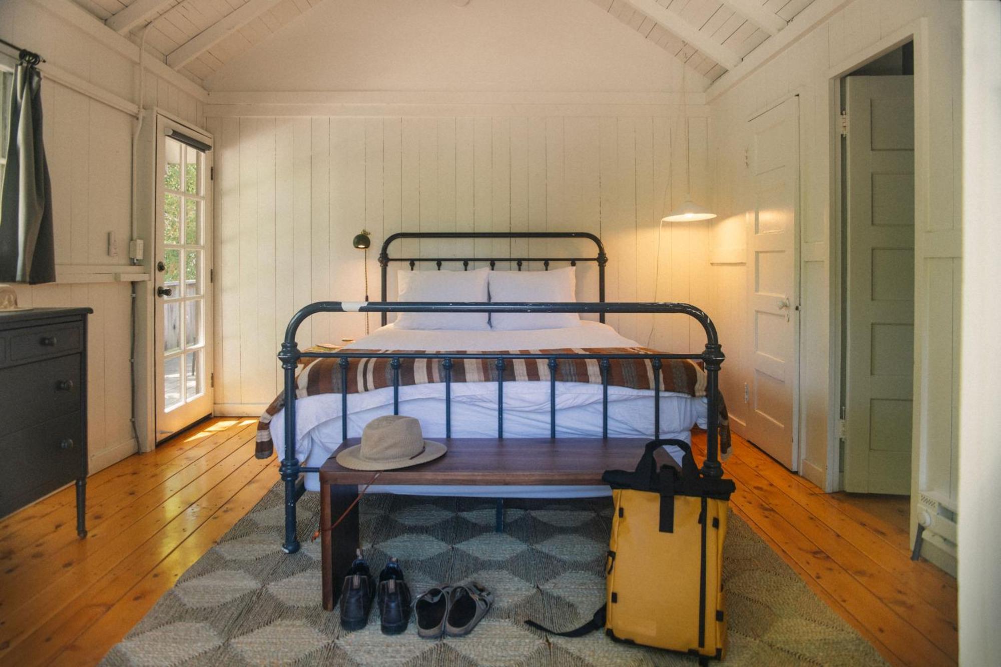 Johnson'S Beach Cabins And Campground Ґернвілл Екстер'єр фото