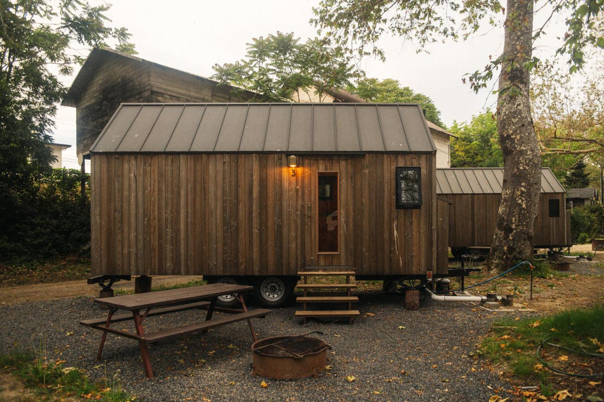 Johnson'S Beach Cabins And Campground Ґернвілл Екстер'єр фото